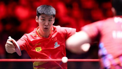 遭遇战力克张本智和晋级新加坡大满贯16强 薛飞:胜在调动和坚定