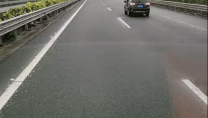 网友称高速路上“无奈倒车7公里”,广东高速:拥堵或与清明将至有关