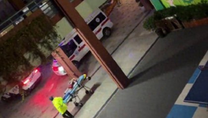 小学女老师因末位淘汰制在教室里轻生？当地教育局：警方已介入