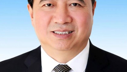 中共中央批准：王成同志任中共浙江省委副书记