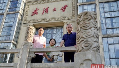 “玻璃娃娃”田艳青踏入武大校园！校方准备无障碍宿舍，母亲能同寝陪读