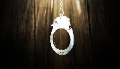 副部级“内鬼”李刚被逮捕，曾被批“结交政治骗子，违规从事营利活动”