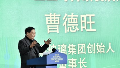曹德旺回应退休：我儿子也55岁了，很优秀，福耀玻璃要成百年老店