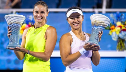 郭涵煜夺得首个WTA1000赛女双亚军,刷新个人最佳战绩