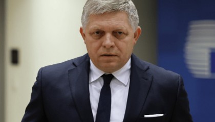 中国躺赢了！欧盟自己打起来了？话音刚落，德国带17国力挺中方