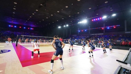 中国女排3比1胜哥伦比亚队，提前一轮晋级世锦赛十六强