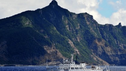 日本还是动手了？钓鱼岛上演罕见一幕，“瑞宝丸”号越线，与中方撞了个正着，高市早苗惹大祸！