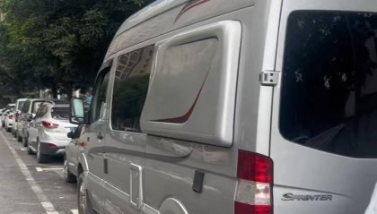 “钥匙在这,我回家了!”上海男子将百万元房车停在南宁街头,请陌生人上车体验