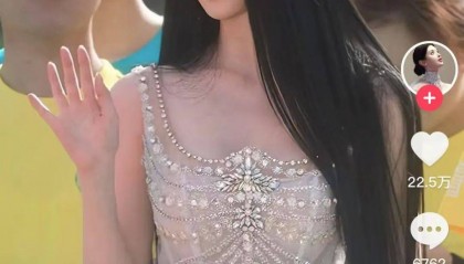 “美院聋哑女生因长相太完美”登热搜第一，本人承认微调：不太上镜，比照片视频好看