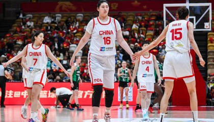 热身赛-韩旭23分杨舒予12+8 中国女篮再胜尤文图特