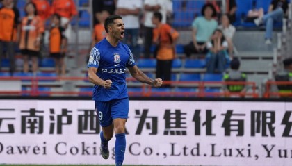 足协官方:申花4-4玉昆点球判罚无误 王大雷红牌决定正确