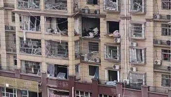 突发！陕西宝鸡一小区发生爆炸，当地回应：十多名伤者已送医救治