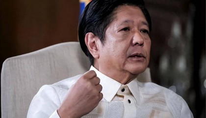 菲律宾向联合国递交黄岩岛非法海图，中国四箭齐发，南海被划下禁区