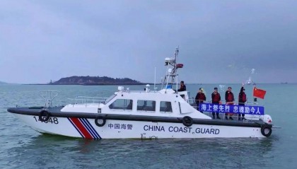 摊牌了,中方被彻底激怒了!当着全世界的面,解放军定调统一,两岸舰船在南海缠斗,25小时分出胜负