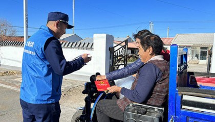 消防宣传进农村 织牢春季“防火网”