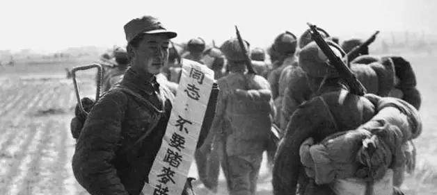 八路军学员用8万元，几天赚1300万法币，深层原因是人心向背
