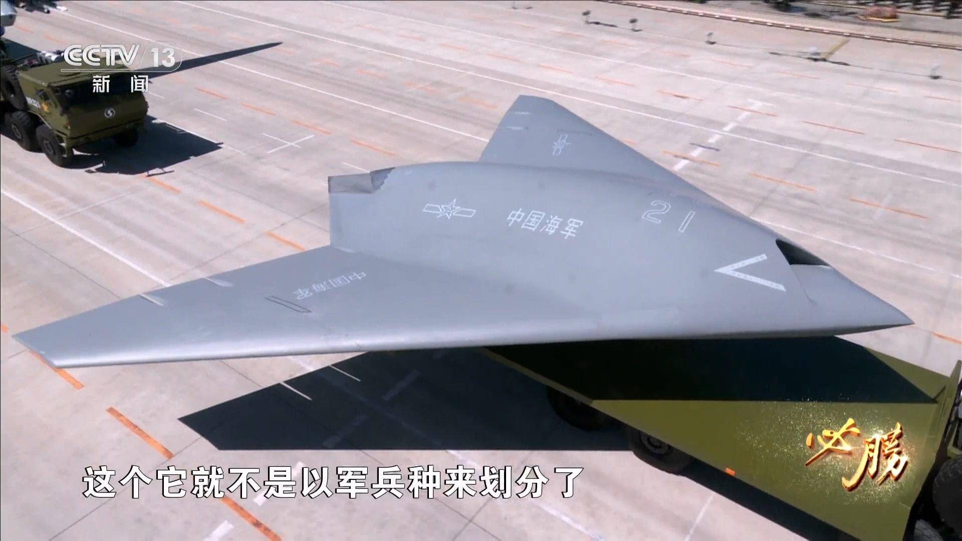 福建舰入列后,世界最强踹门小队也来了:打头的不是歼-20和歼-35