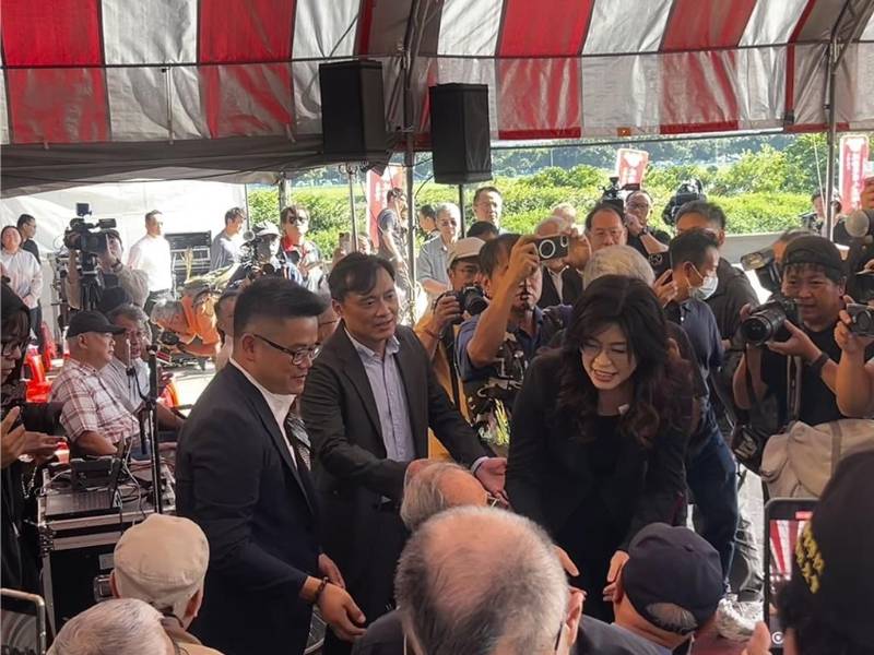 金灿荣：祖国统一要依靠郑丽文？你喝多了吧