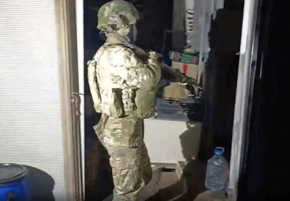 乌克兰在最后一刻失手，俄罗斯国防部长绍伊古捡回一条命，差点被暗杀在父母墓前！