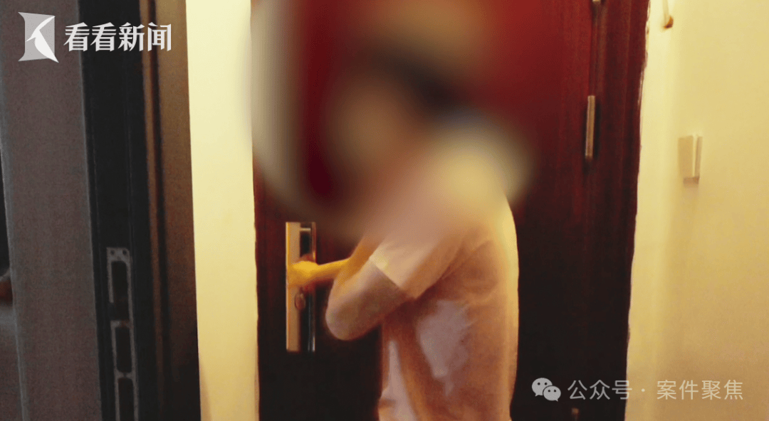 “我妈都被你逼得心脏病去世了！”上海邻里纠纷酿悲剧，仅仅因为几扇门