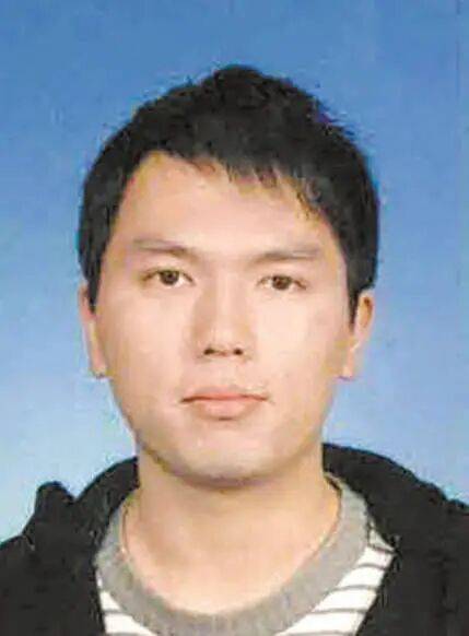“替英雄同学尽孝”，大学生们坚持15年......