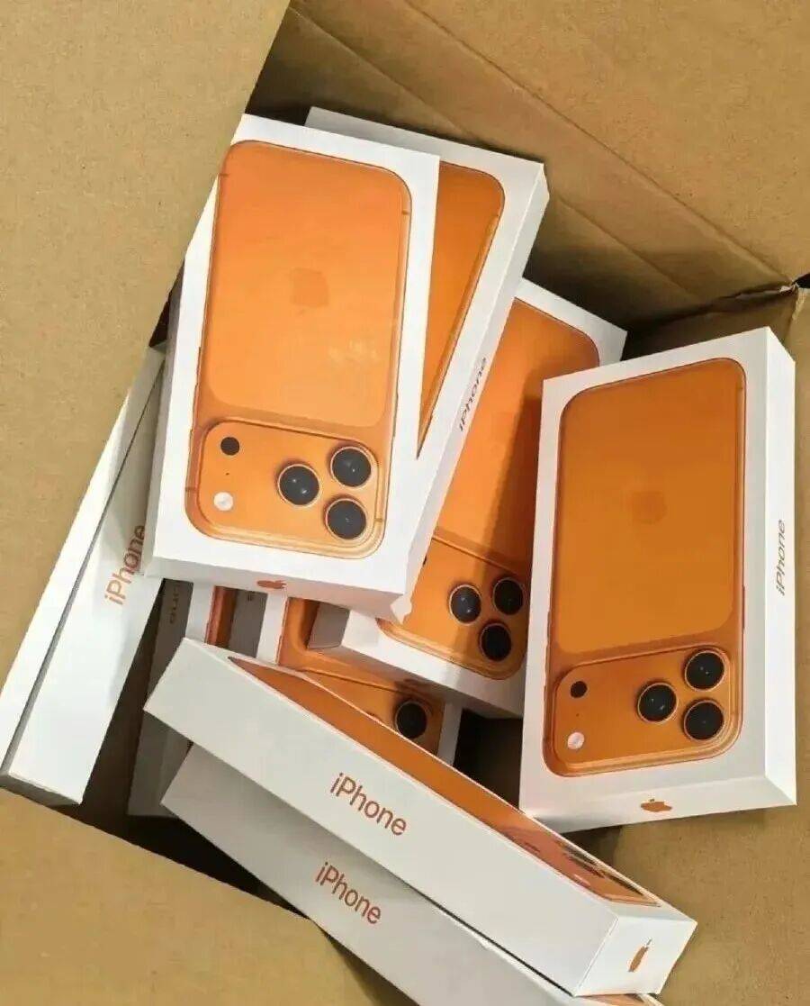 河南一商家投200多万元囤230台iPhone 17，本想三五天赚十多万元，新机发布会后卖一台亏一台，浮亏已超11万元